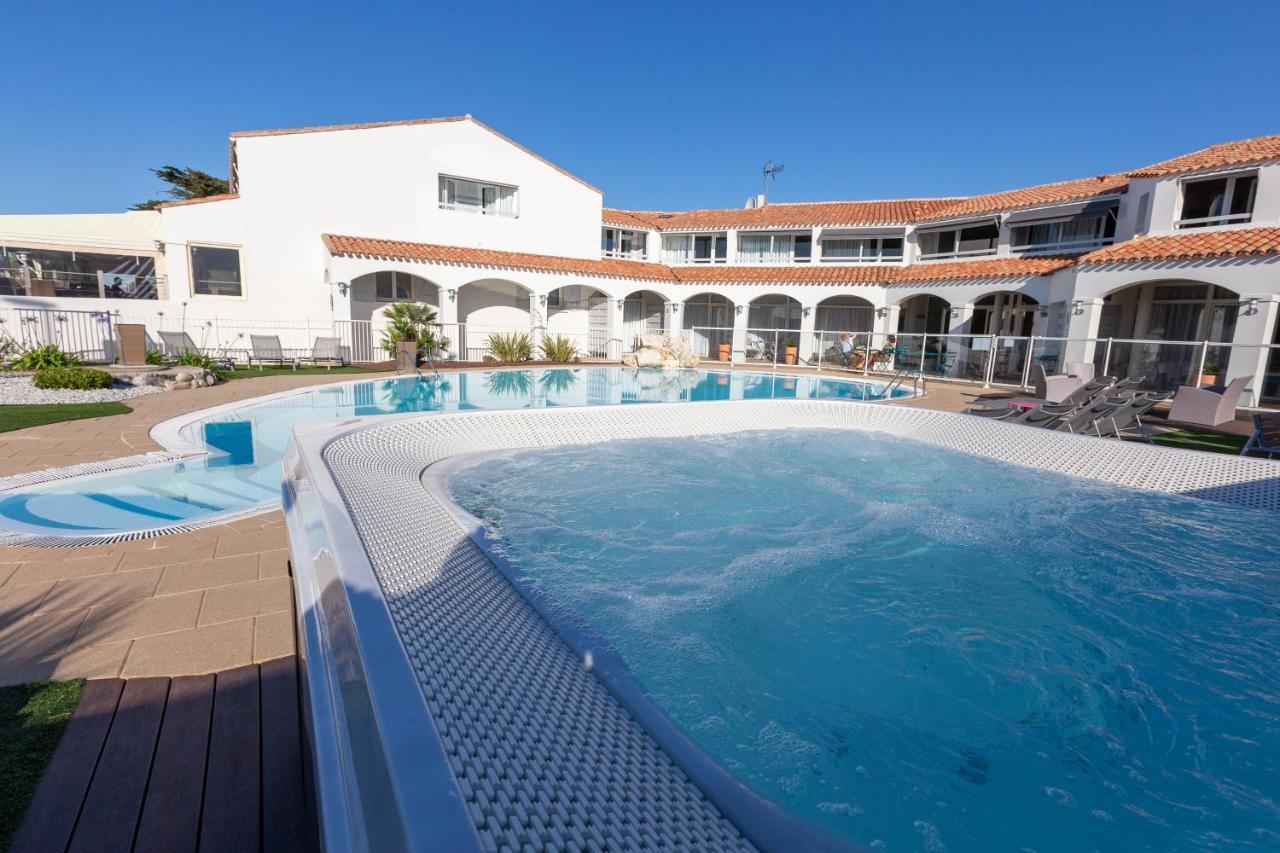 Hotel Restaurant Le Grand Large - Face A La Plage - Ile De Re Rivedoux-Plage Exterior foto