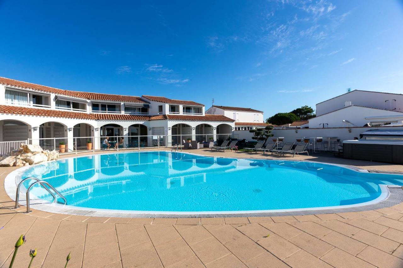 Hotel Restaurant Le Grand Large - Face A La Plage - Ile De Re Rivedoux-Plage Exterior foto